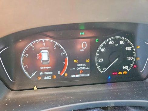 Used 2024 Honda Pilot TrailSport image 9