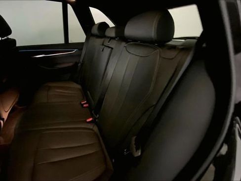Used 2018 BMW X5 sDrive35i RWD image 11