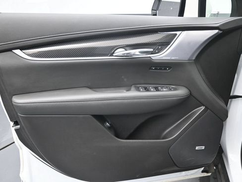 Used 2023 Cadillac XT6 Sport AWD/4WD image 23