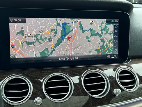Used 2020 Mercedes-Benz E 450 4MATIC Wagon image 34