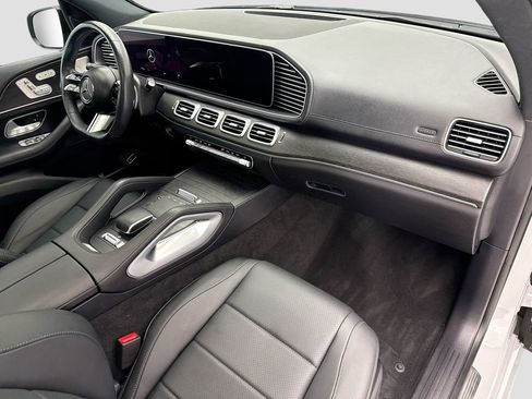 Certified 2024 Mercedes-Benz GLS 450 4MATIC image 16
