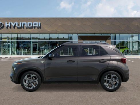 New 2025 Hyundai Venue SEL image 3