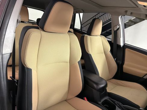 Used 2018 Toyota RAV4 XLE w/ Plus Extra Value Package AWD/4WD image 24