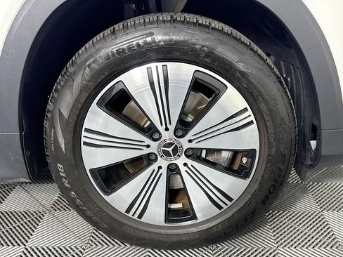 Used 2023 Mercedes-Benz EQB 300 4MATIC image 30