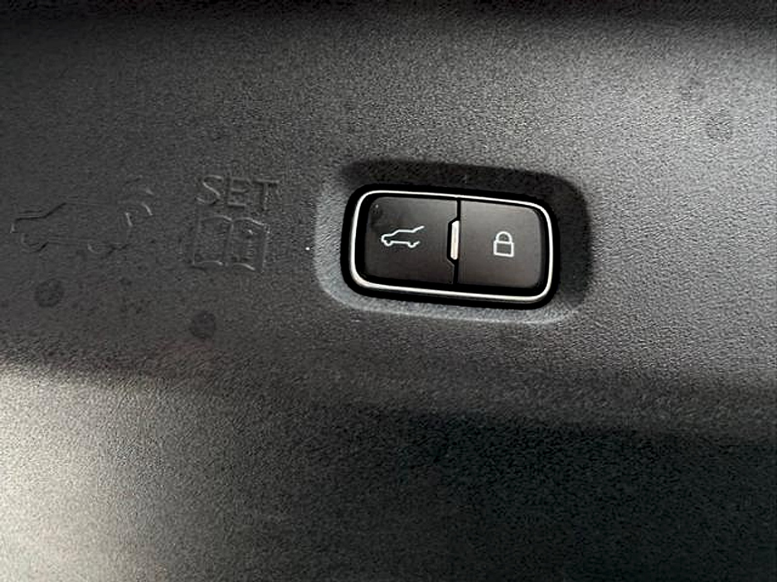 Used 2025 Ford Expedition Platinum w/ Platinum Ultimate Package AWD/4WD image 12
