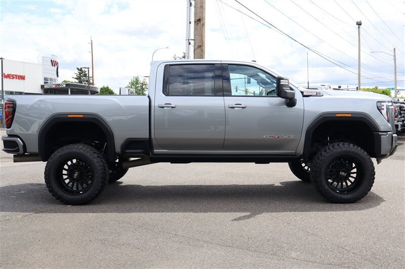 Used 2025 GMC Sierra 3500 AT4 w/ AT4 Premium Plus Package AWD/4WD image 6