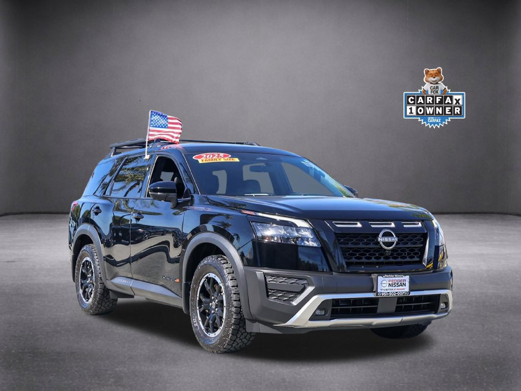 Used 2025 Nissan Pathfinder Rock Creek AWD/4WD image 2