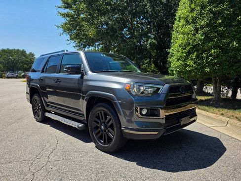 Used 2019 Toyota 4Runner Limited AWD/4WD image 7