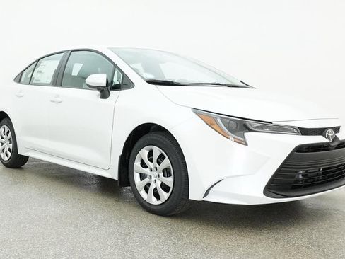 New 2026 Toyota Corolla LE image 8