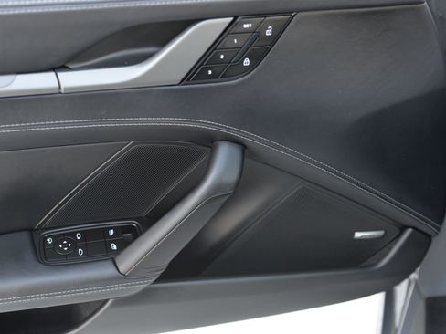 Certified 2025 Porsche 911 Carrera image 24