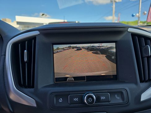 Used 2023 GMC Terrain SLE w/ Driver Convenience Package AWD/4WD image 32