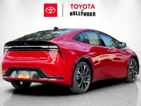 New 2026 Toyota Prius Plug-In Hybrid image 4