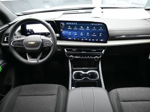 New 2026 Chevrolet Traverse LT w/ LPO, Floor Liner Package image 25