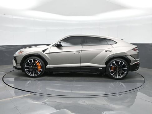 Used 2023 Lamborghini Urus S AWD/4WD image 2