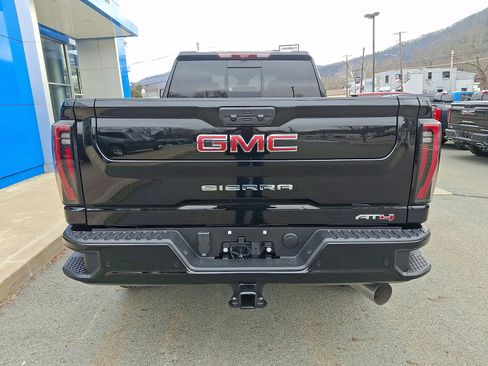 New 2026 GMC Sierra 2500 AT4 w/ AT4 Premium Plus Package image 5
