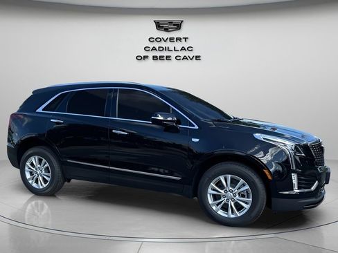 New 2025 Cadillac XT5 Luxury image 11