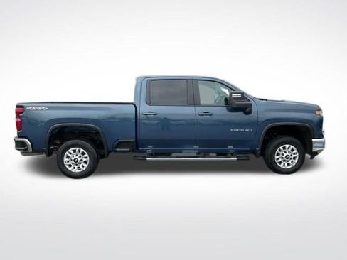 Certified 2025 Chevrolet Silverado 2500 LT w/ Convenience Package image 5