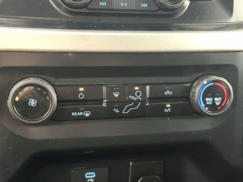 Used 2023 Ford F150 XLT image 23