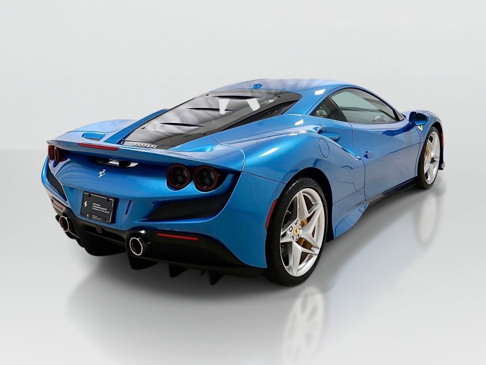 Certified 2022 Ferrari F8 Tributo RWD image 5
