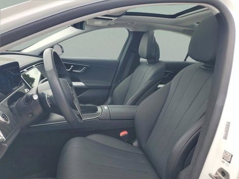 Certified 2025 Mercedes-Benz E 350 Sedan image 42