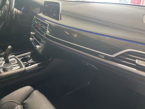 Used 2021 BMW 740i w/ M Sport Package RWD image 35
