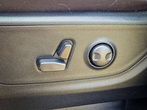 Used 2025 RAM 1500 Big Horn AWD/4WD image 16
