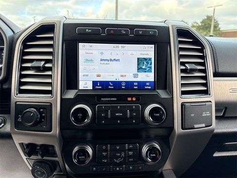 Used 2020 Ford F250 Platinum w/ Tremor Off-Road Package image 24