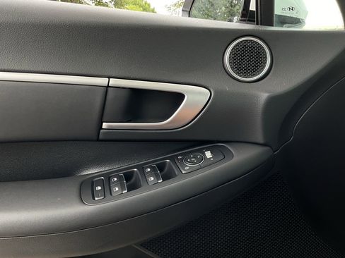 Used 2025 Hyundai Sonata SEL FWD image 19