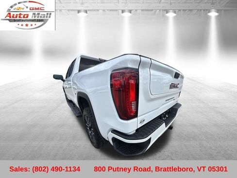 Used 2023 GMC Sierra 1500 AT4 w/ AT4 Premium Package AWD/4WD image 10