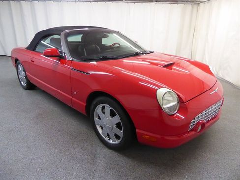 Used 2003 Ford Thunderbird Deluxe image 9