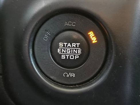 Used 2021 Jeep Wrangler Unlimited Sport image 15