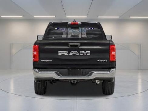 New 2026 RAM 1500 4x4 Crew Cab image 8