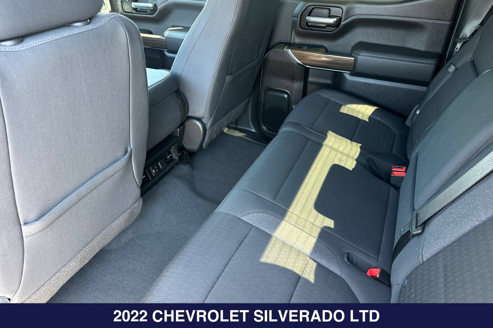 Used 2022 Chevrolet Silverado 1500 RST w/ Safety Package AWD/4WD image 13