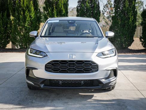 Certified 2025 Honda HR-V LX image 3