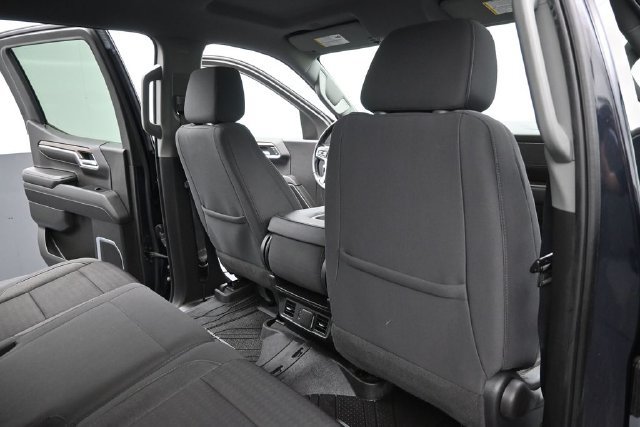Used 2023 Chevrolet Silverado 1500 LT AWD/4WD image 10
