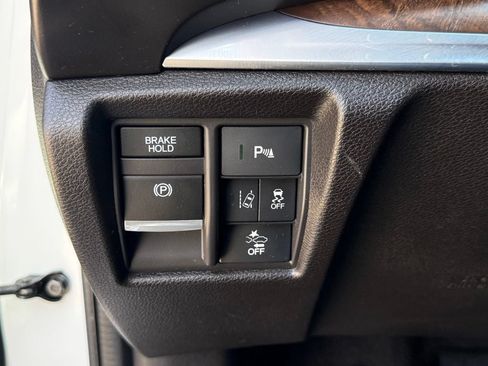 Used 2020 Acura MDX w/ Technology Package AWD/4WD image 23