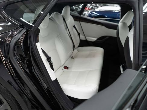 Used 2022 Tesla Model S Standard Range image 12