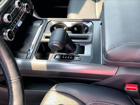 Used 2024 Ford F150 Lariat w/ Bed Utility Package image 7