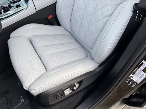 New 2026 BMW X5 xDrive40i w/ M Sport Package image 19