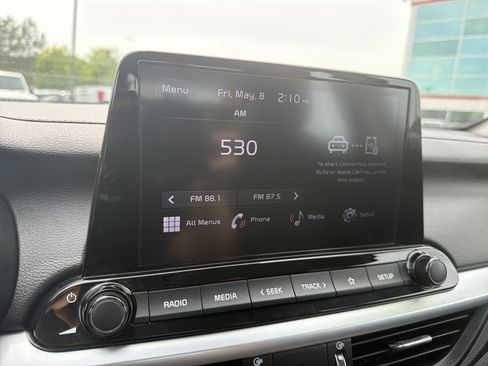 Used 2024 Kia Forte LXS FWD image 5