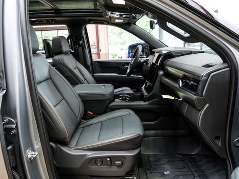 Used 2026 GMC Yukon AT4 w/ AT4 Premium Plus Package AWD/4WD image 64