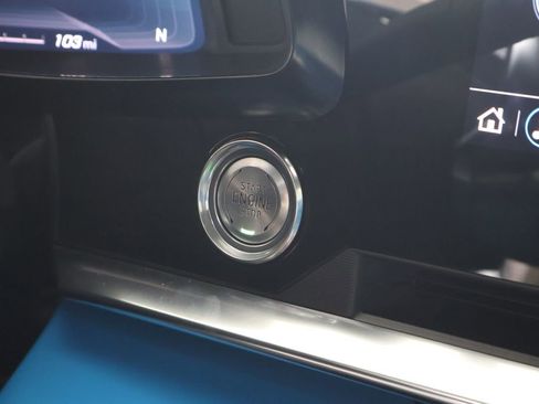 Used 2021 Chevrolet Corvette Stingray Premium Cpe w/ Z51 Performance Package image 28