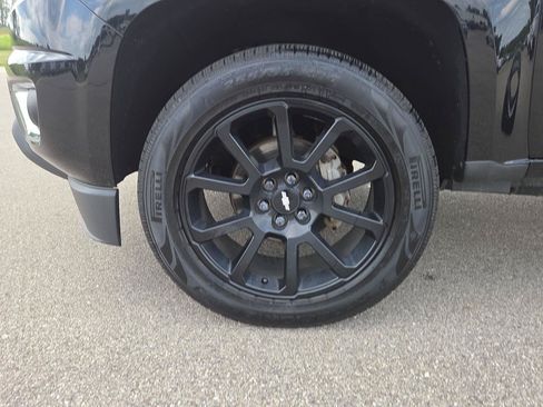 Used 2020 Chevrolet Colorado LT w/ Colorado RST Special Edition AWD/4WD image 11