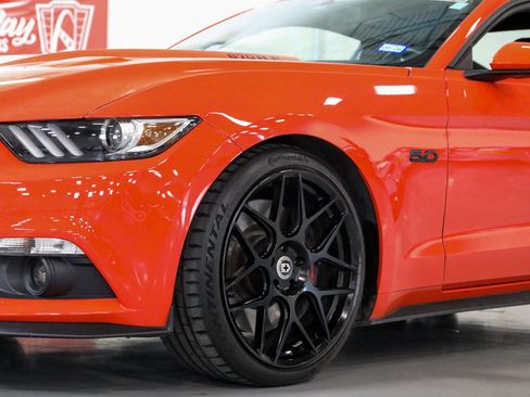 Used 2016 Ford Mustang GT Premium w/ GT Performance Package RWD image 37