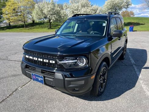 Used 2025 Ford Bronco Sport Outer Banks w/ Outer Banks Tech Package+ AWD/4WD image 4