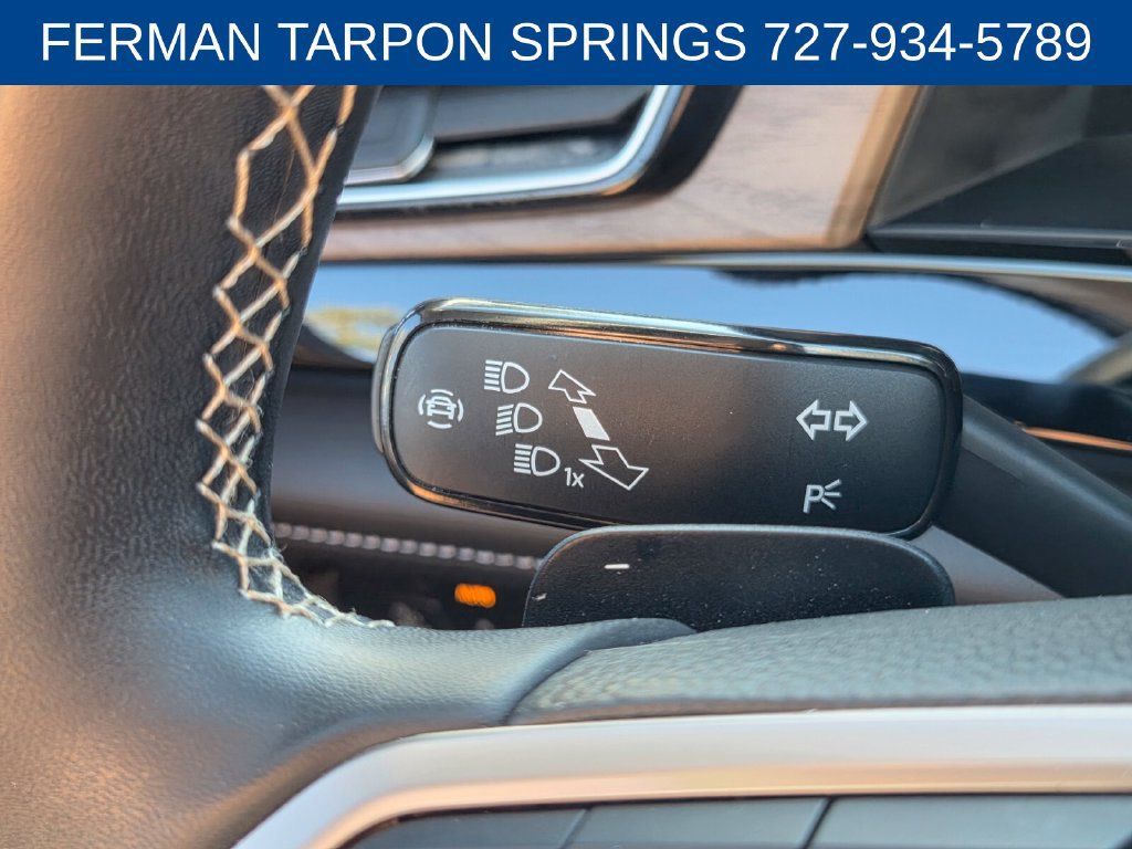 Used 2025 Volkswagen Atlas SE FWD image 30