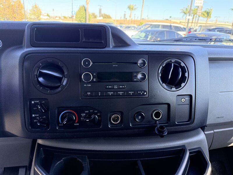 Used 2012 Ford E-350 and Econoline 350 XLT RWD image 16