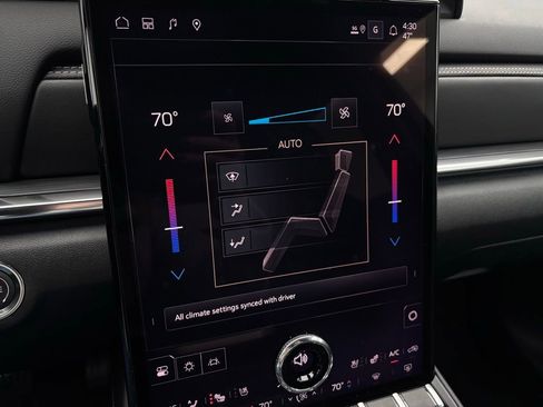 New 2026 GMC Terrain Elevation w/ Elevation Premium Package image 30