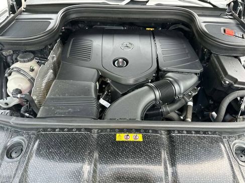 Certified 2025 Mercedes-Benz GLE 350 4MATIC image 10