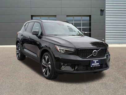 New 2026 Volvo XC40 B5 Plus w/ Protection Package Premier